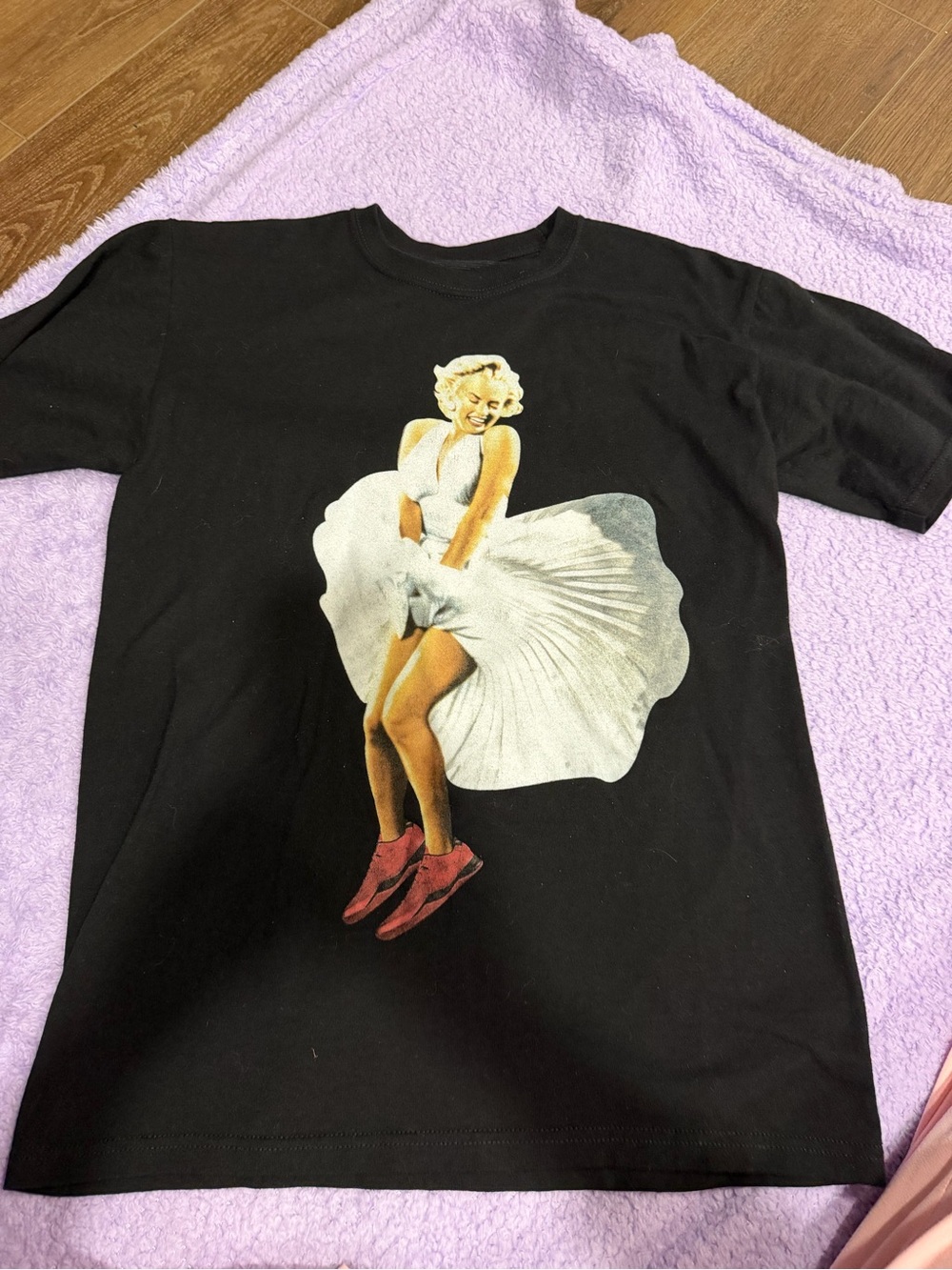 Marilyn Monroe Black Tee with White Graphic and Pink Shoes